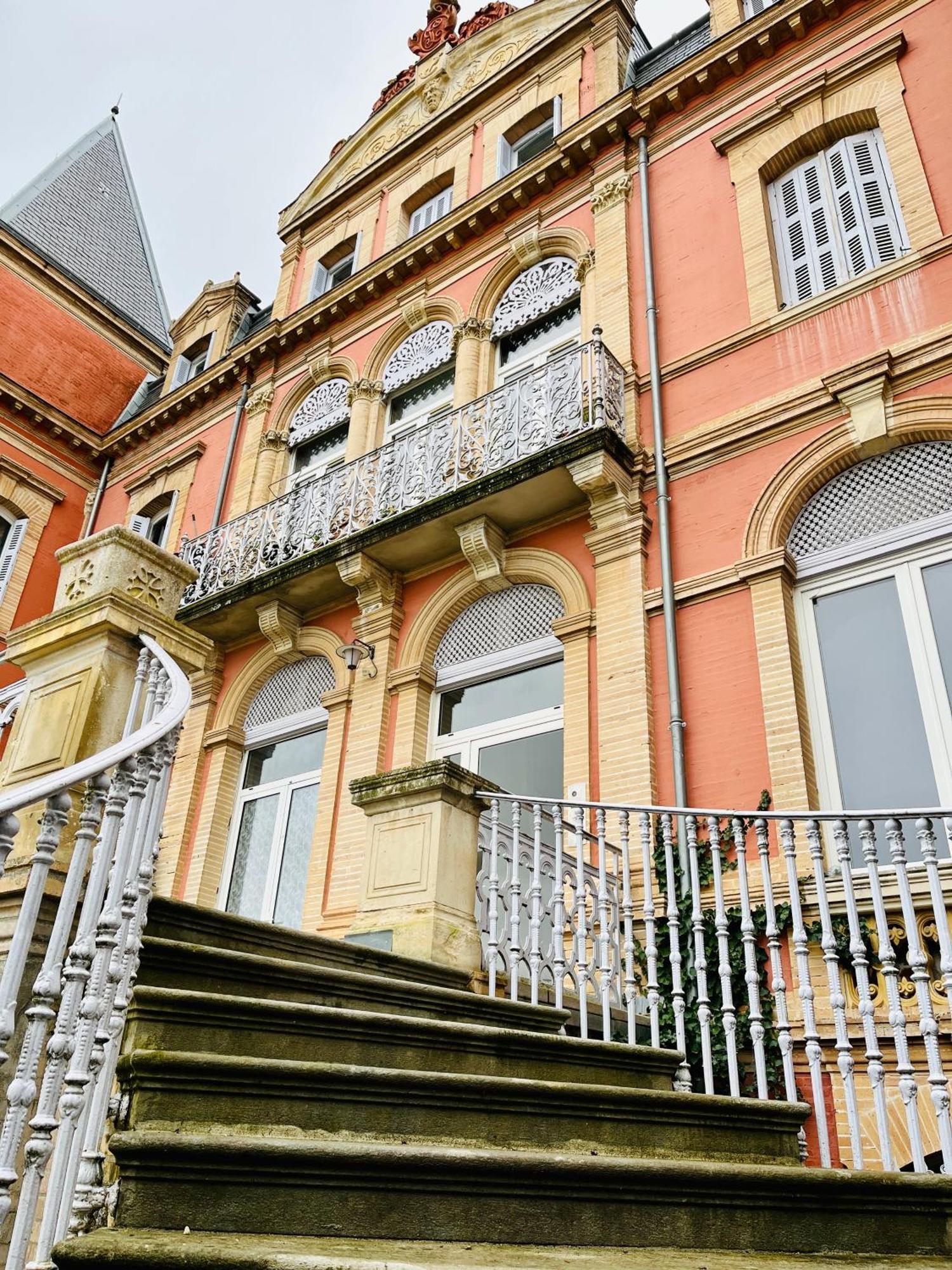 L'Antre Vue - Jacuzzi Au Chateau Belberaud Luaran gambar